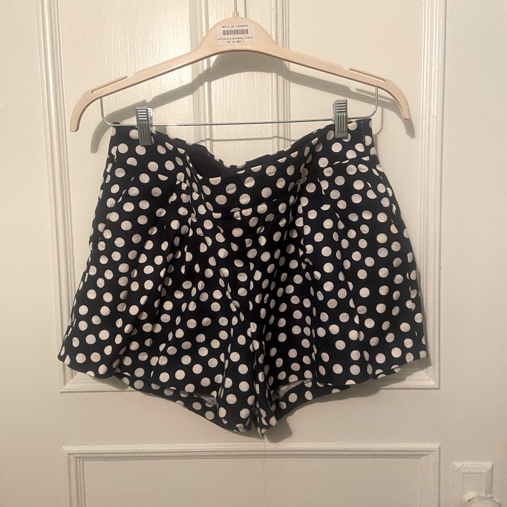 J Crew NAVY polka dot shorts with POCKETS
